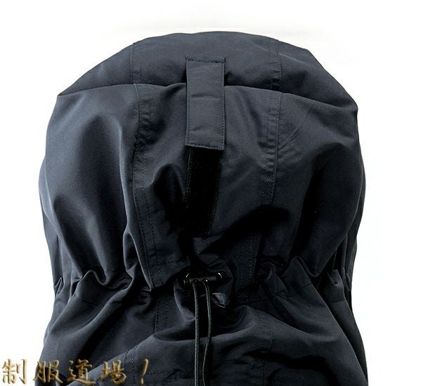 サイドの視界を広げてくれる新開発のアジャスターを採用