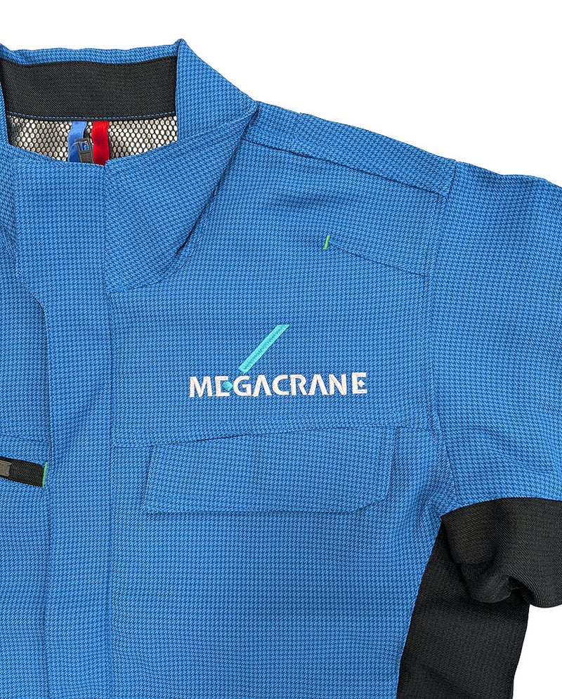 MEGACRANE様の企業名ネーム刺繍部分の文字配置バランス