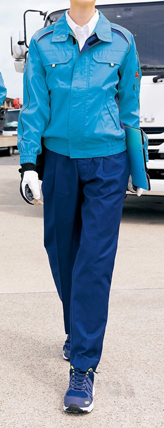 女性
