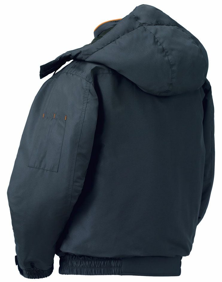 ネイビーのバックスタイル