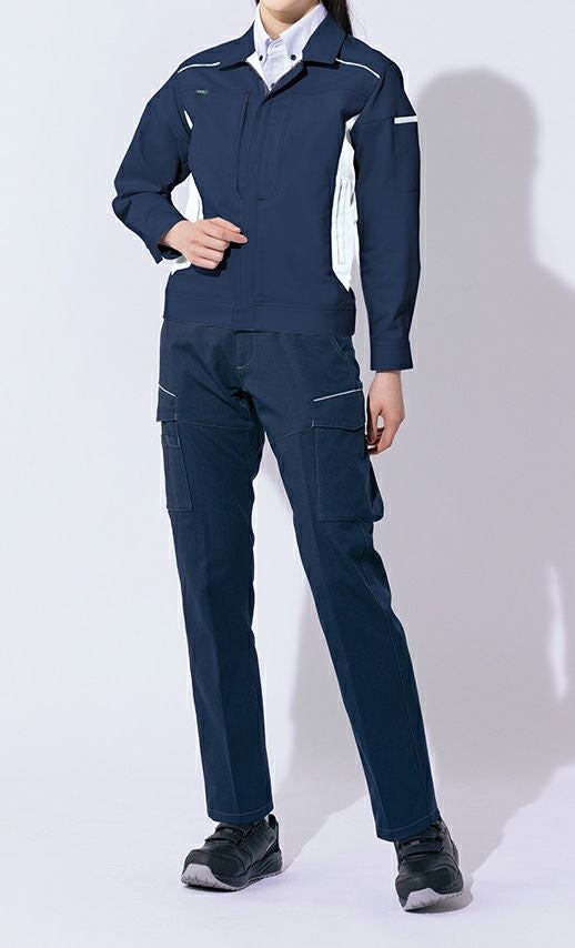 女性