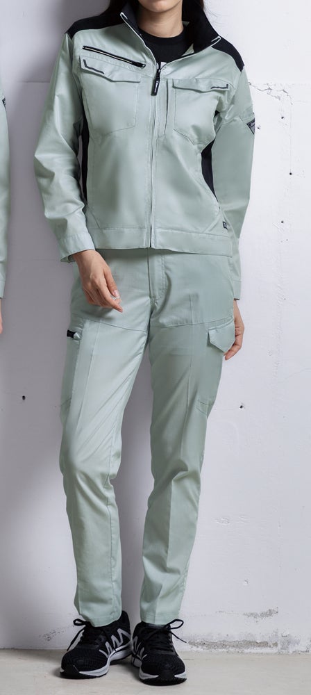 女性