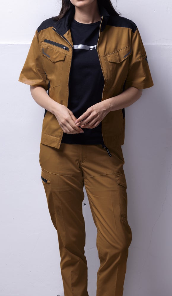 女性