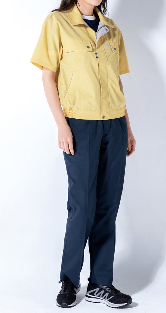 女性