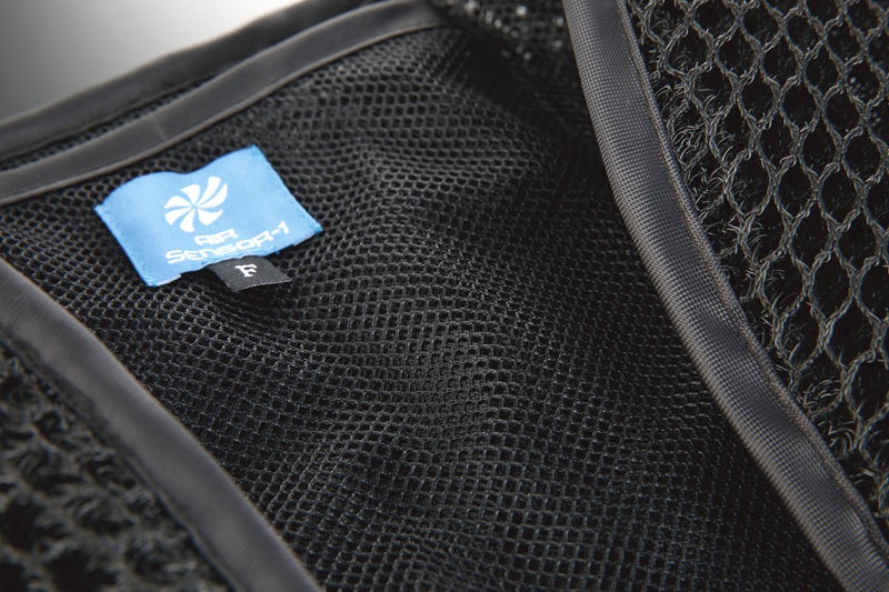 裏：ストレッチメッシュ