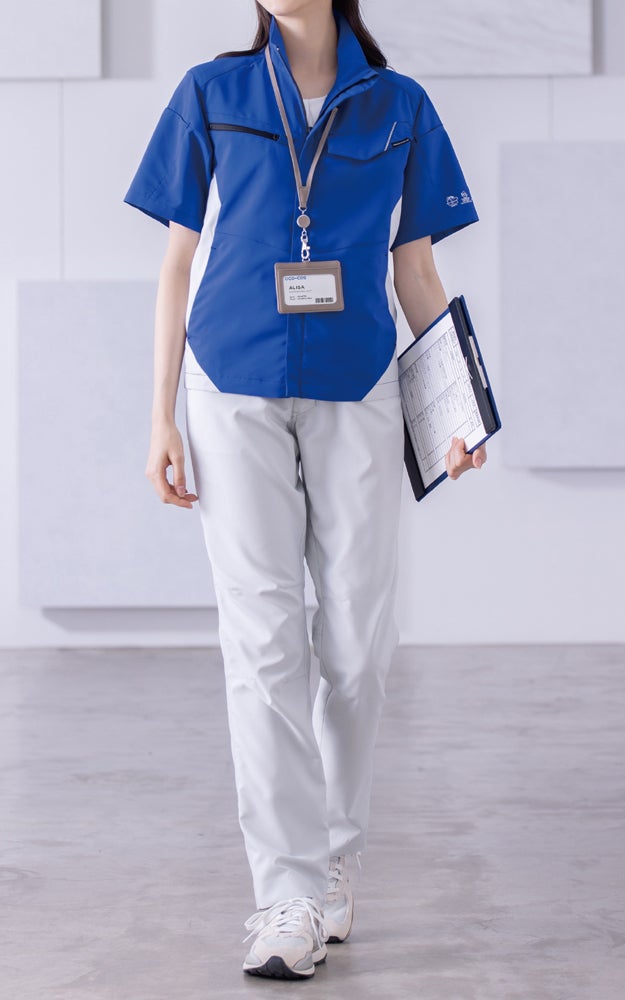 女性