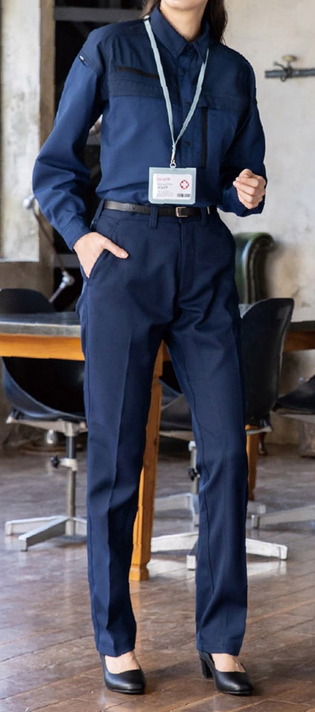 女性
