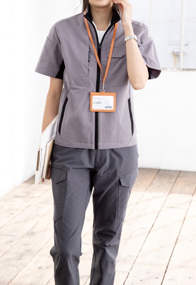 女性