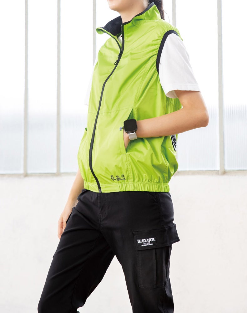女性