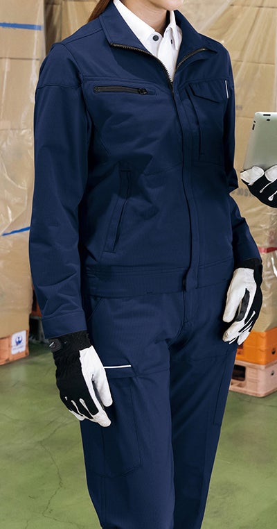 女性