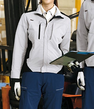女性
