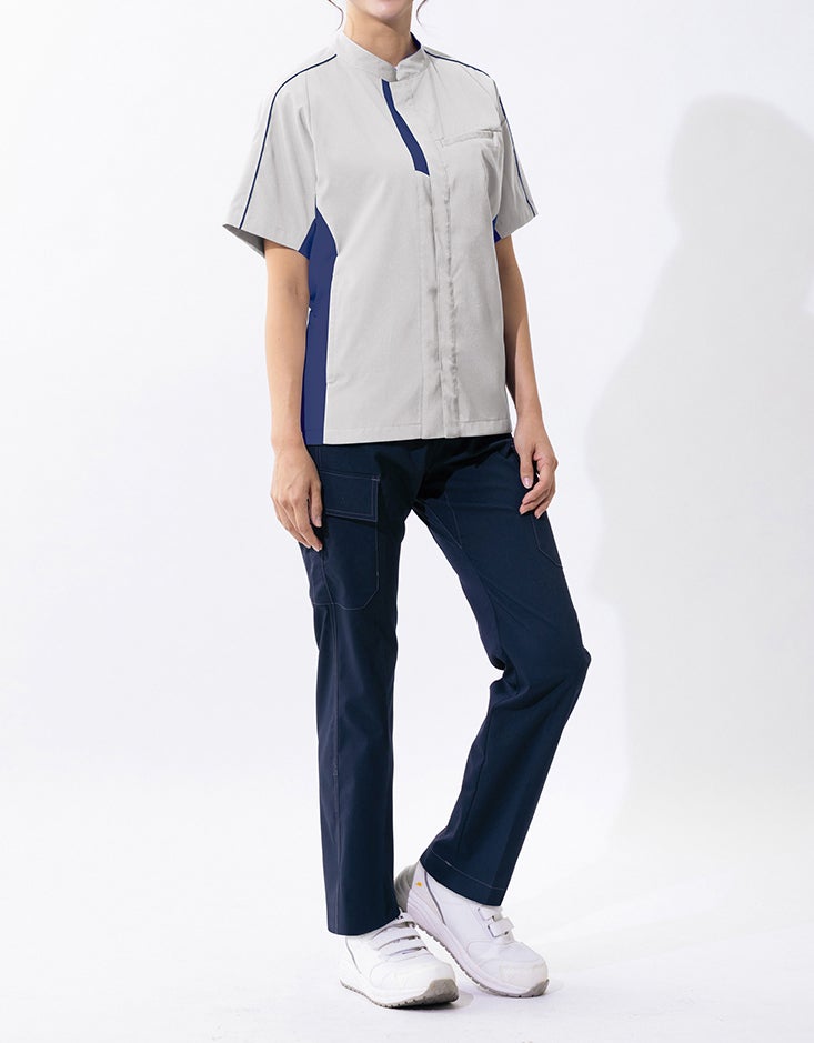 女性