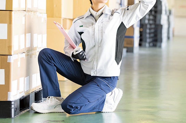 女性