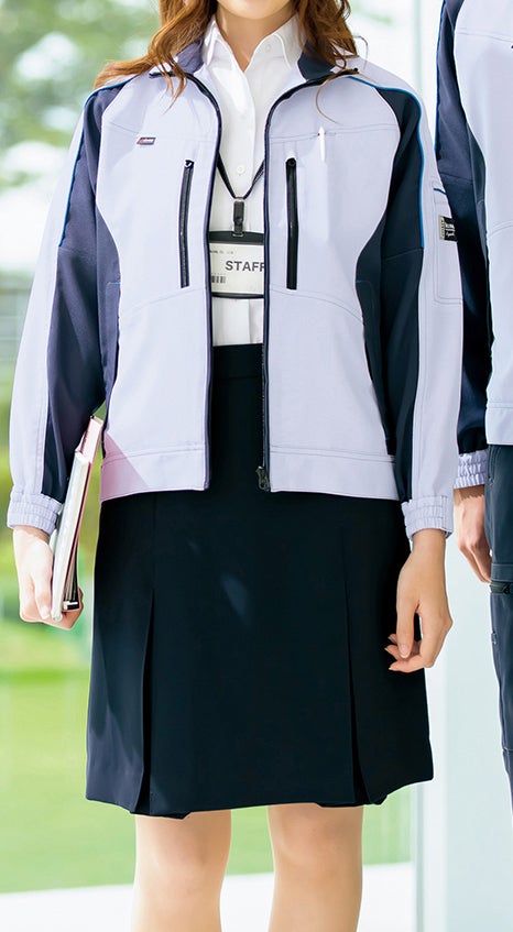 女性