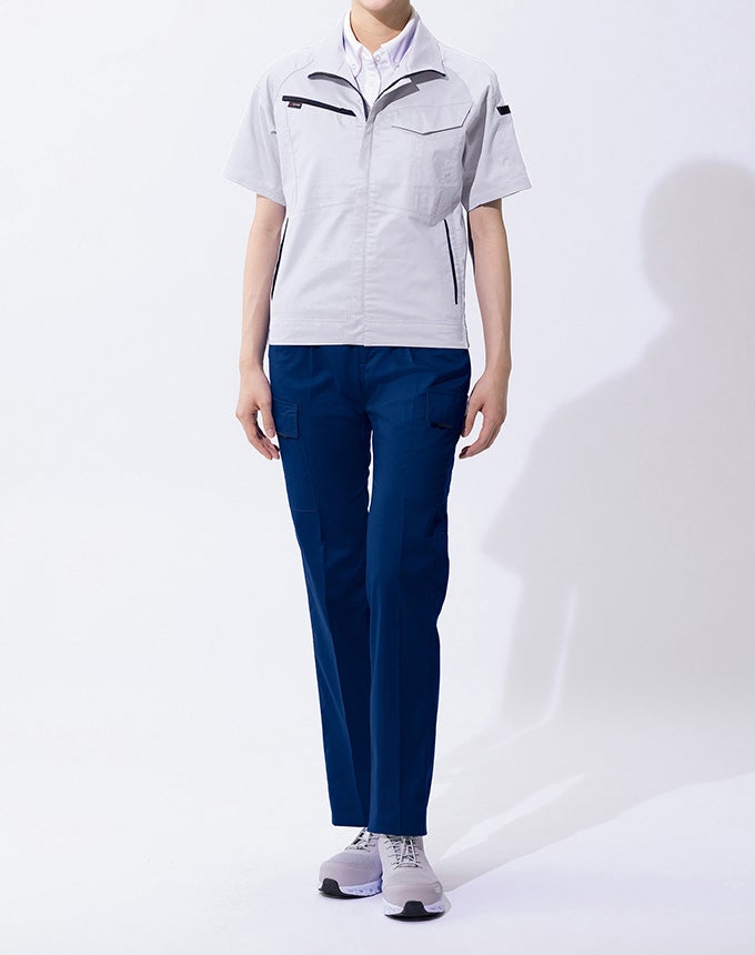 女性