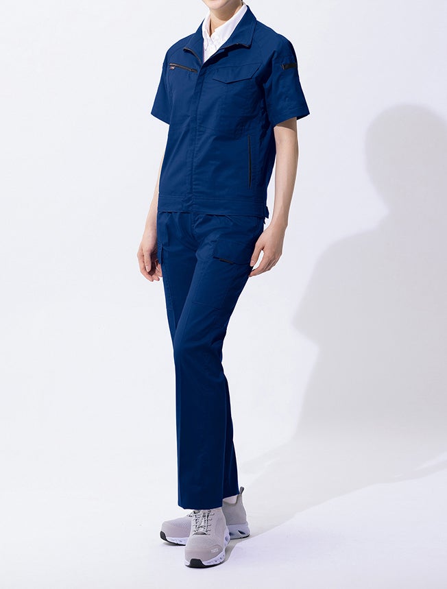 女性