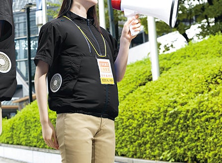 女性